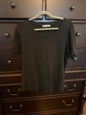 Distressed Black Scoop Neck Short Sleeve Tee - Classic Fit